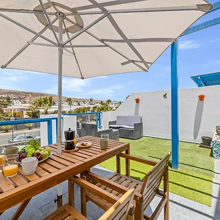 Home2book Bright Playablanca, Terrace Apartment Playa Blanca (Lanzarote)