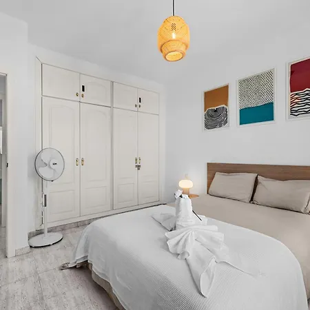Home2book Bright Playablanca, Terrace شقة *
